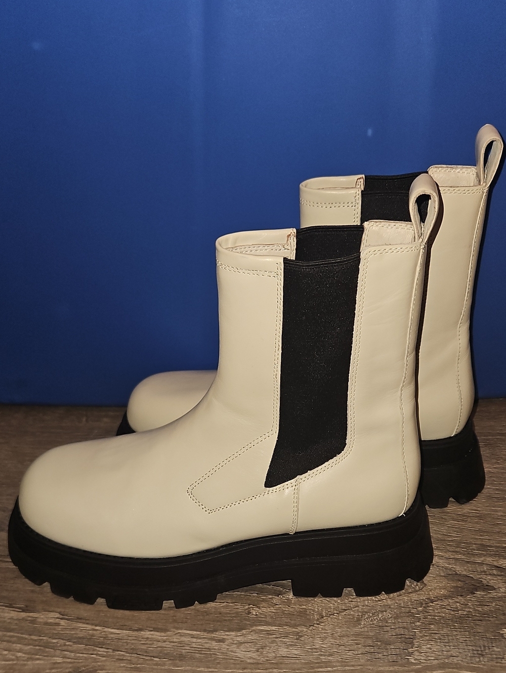 ASH Chelsea Boots - Picture 2 of 6